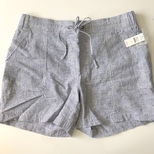 NWT TALBOTS STRIPE SHORTS (SIZE: 8)